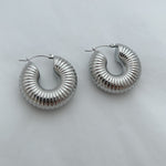 Load image into Gallery viewer, Nora Silver Hoops
